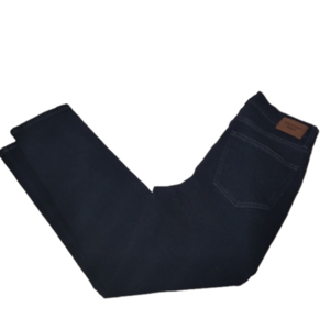 Women's size 28 Calvin Klein jeans. Like new. Nice tight fitting jeans. Hot Mom